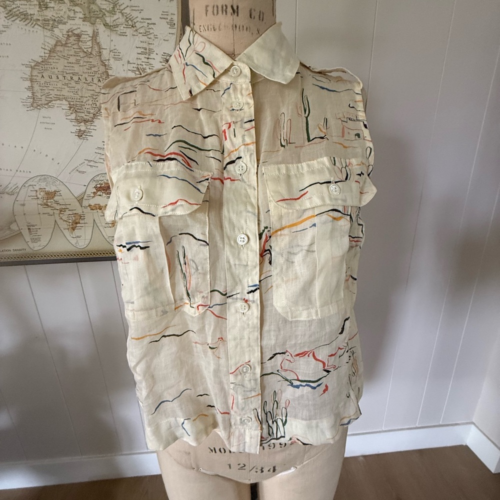 Banana Republic Printed Sleeveless Button Top